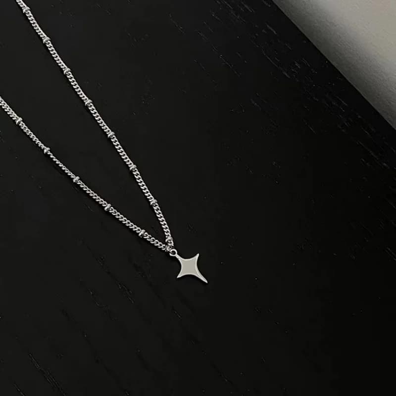 Simple Trendy Vintage Necklace Women Men's Fashion Necklace Hollow Choker Pendant Neck Jewelry Accessories Party Chain Wholesale