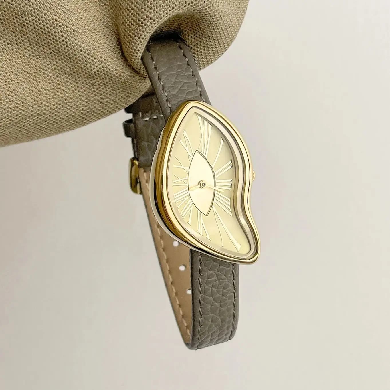 High end Retro Creative Watch for Women,Twisted Irregular Dial Design,Fashionable Leather Waterproof Quartz  Women Watches Gift