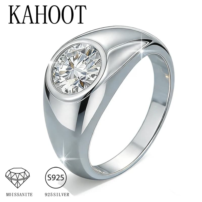 A classic and trendy high-quality jewelry ring for men and women, made of 925 sterling silver and featuring a round moissanite.