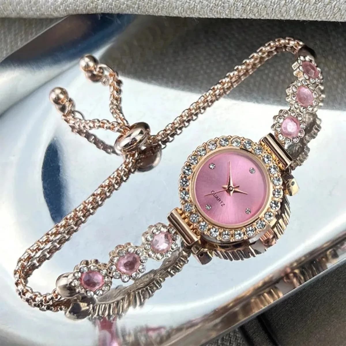 Elegant Women Watches Fashion Rhinestone Flowers Bracelet Ladies Quartz Wristwatch Reloj Mujer Girls Clock Gift