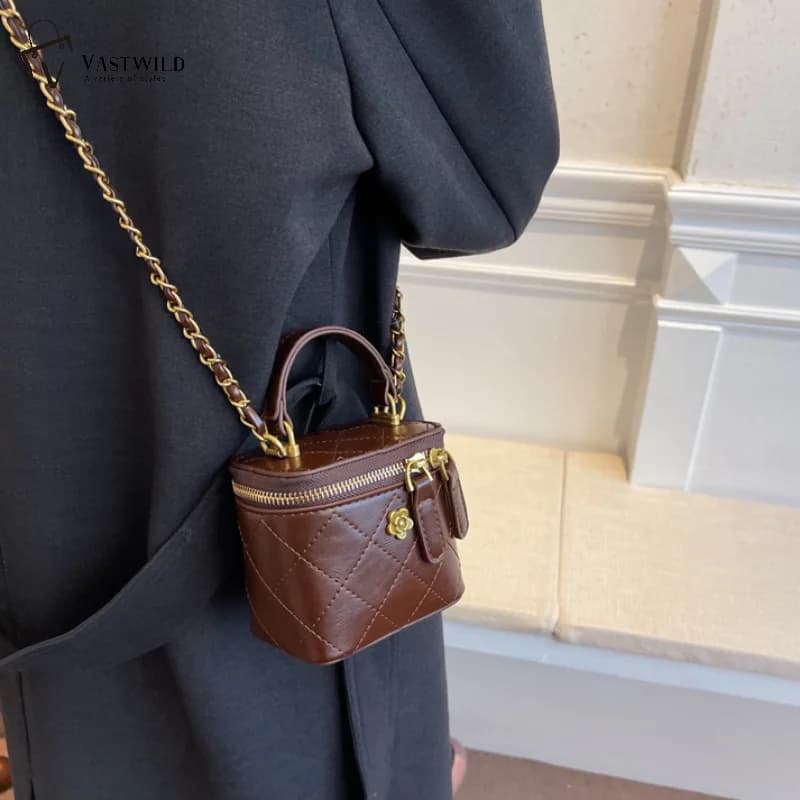 Small  Shoulder Bucket Bag For Women Classic Mini Clutches Female Small Square Bag Crossbody Metal Chain Handbag