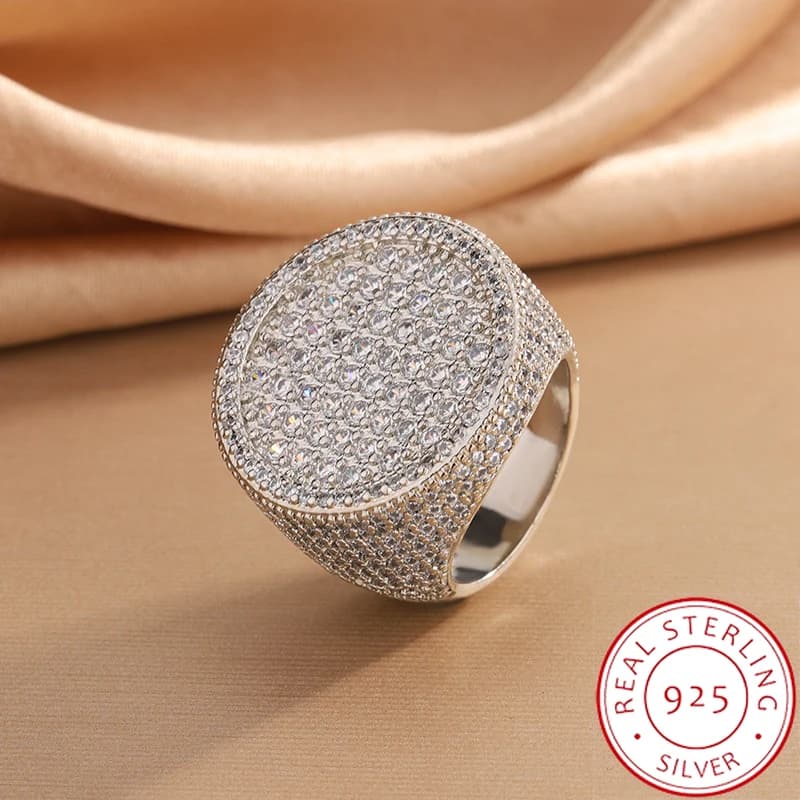 Luxurious Full-diamond Jewelry - Fashionable and Shiny Zircon Ring, Disc-shaped Women's Ring, Anniversary Gift, Men's Jewelry