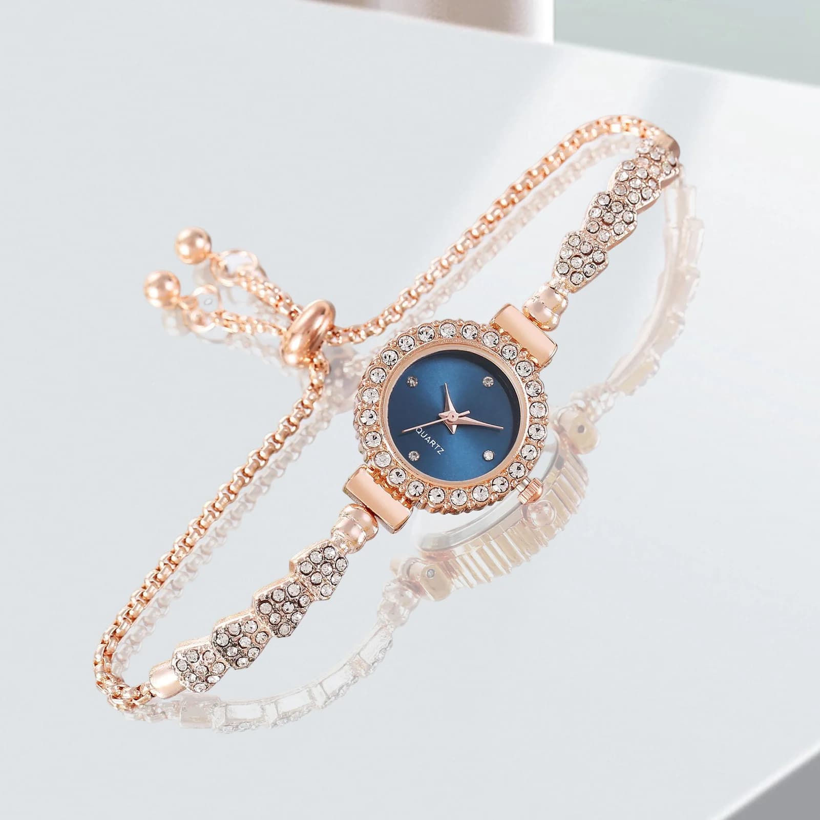 Women's Diamond Watches Bracelet High-End Design Easy Read Dial Shiny Bracelet Watches Wonderful Watches Gift for Women